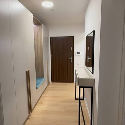 Rental of a comfortable 2-room apartment, 100 m², Constanța, Romania